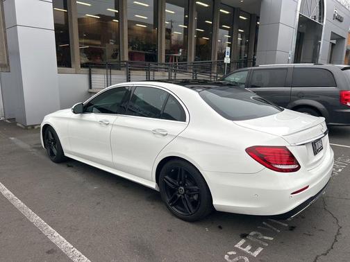 2018 Mercedes-Benz E-Class 4MATIC