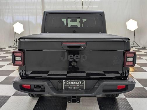 2025 Jeep Gladiator Willys