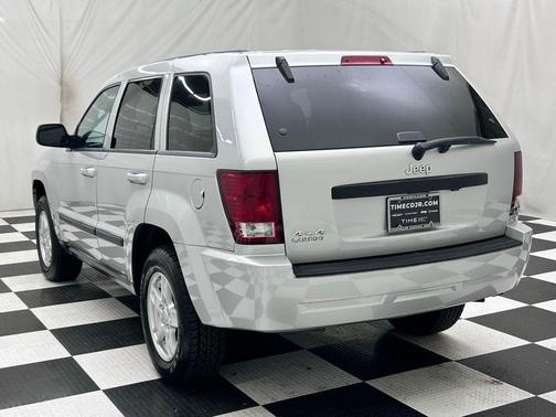 Bright Silver Metallic Clearcoat 2007 Jeep Grand Cherokee Laredo