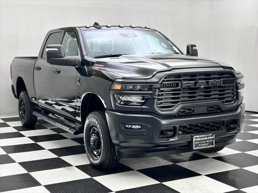 2025 RAM 2500 Tradesman Crew Cab 4x4 6'4' Box