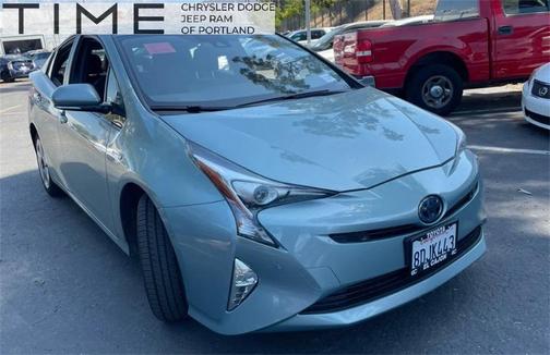 2018 Toyota Prius Three Touring