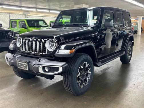 2026 Jeep Wrangler 4-Door Sahara 4x4