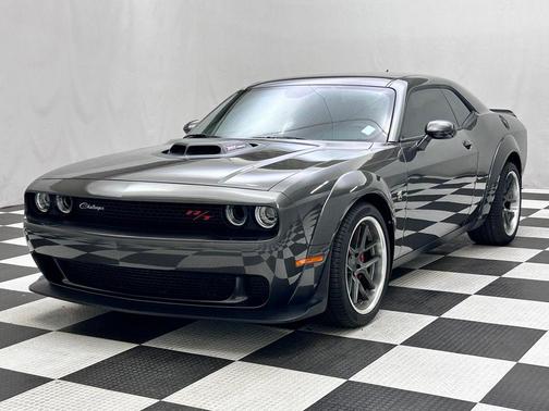 Granite Pearlcoat 2022 Dodge Challenger R/T Scat Pack Widebody