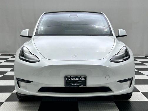 2023 Tesla Model Y Long Range Dual Motor All-Wheel Drive