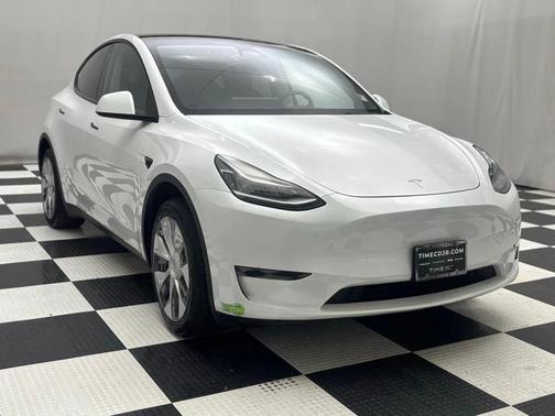 2023 Tesla Model Y Long Range Dual Motor All-Wheel Drive