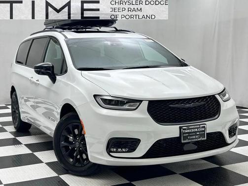 2026 Chrysler Pacifica L