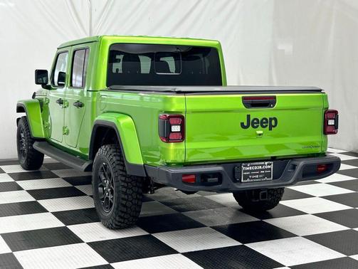 2025 Jeep Gladiator High Tide