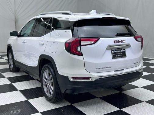 2023 GMC Terrain SLT