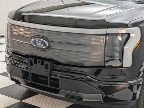 2023 Ford F-150 Lightning LARIAT