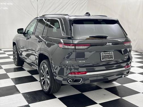 2025 Jeep Grand Cherokee Overland
