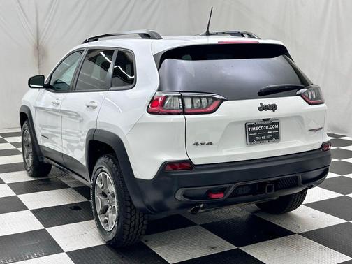 Bright White Clearcoat 2022 Jeep Cherokee Trailhawk