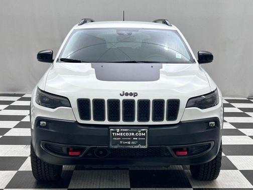 Bright White Clearcoat 2022 Jeep Cherokee Trailhawk