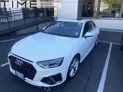 2023 Audi A4 45 S line Premium Plus