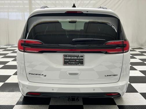 2025 Chrysler Pacifica Limited