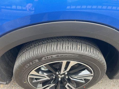 Lightning Blue Metallic 2024 Mitsubishi Eclipse Cross