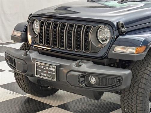 2025 Jeep Gladiator Nighthawk