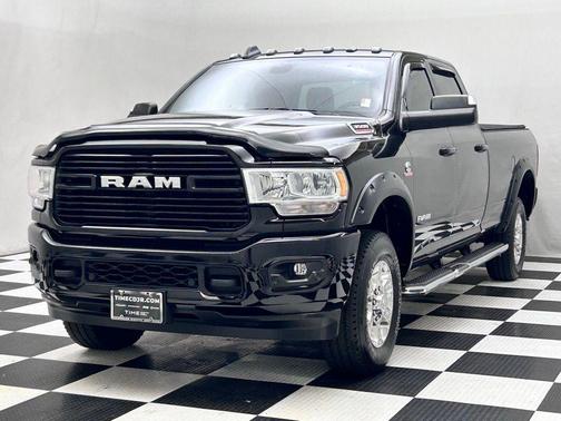2021 RAM 3500 Big Horn Crew Cab 4x4 8' Box