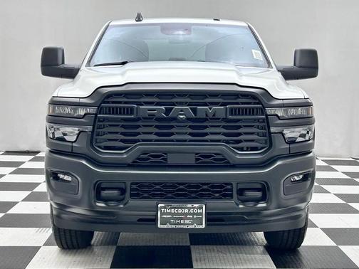 2026 RAM 3500 Tradesman Crew Cab 4x4 8' Box