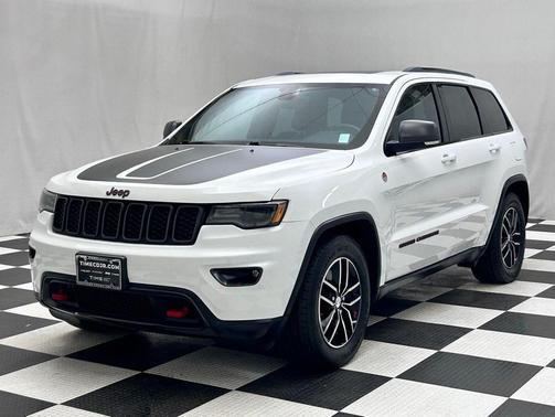 Bright White Clearcoat 2018 Jeep Grand Cherokee Trailhawk