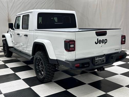 2025 Jeep Gladiator Sport