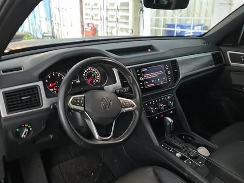 2021 Volkswagen Atlas Cross Sport 2.0T SE w/Technology 4MOTION