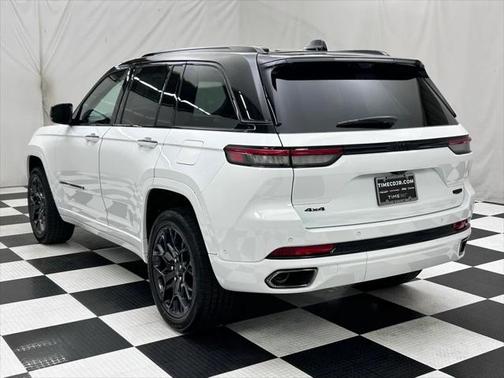 2025 Jeep Grand Cherokee Summit