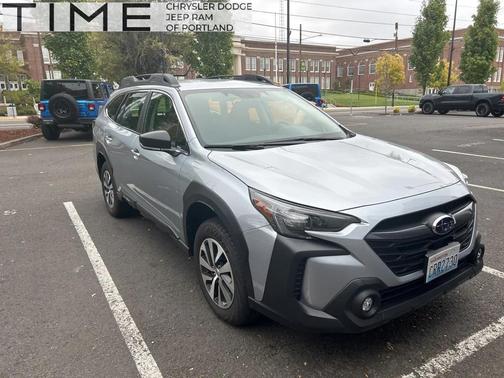 2025 Subaru Outback Base