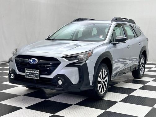2025 Subaru Outback Base