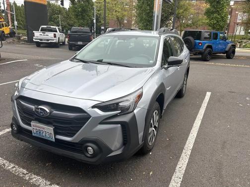 2025 Subaru Outback Base