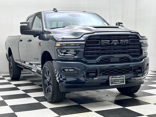 2026 RAM 2500 Laramie Crew Cab 4x4 8' Box