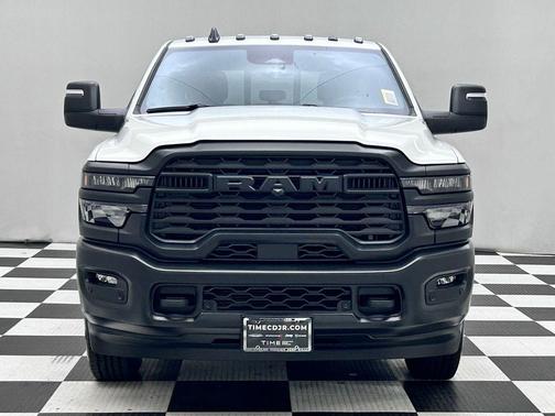 2026 RAM 2500 Tradesman Crew Cab 4x4 8' Box