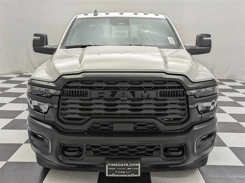 2025 RAM 2500 Tradesman Crew Cab 4x4 6'4' Box