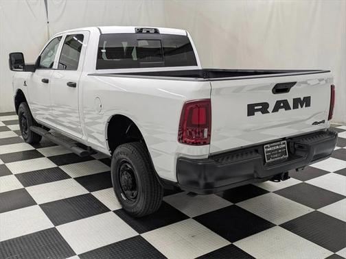 2025 RAM 2500 Tradesman Crew Cab 4x4 6'4' Box