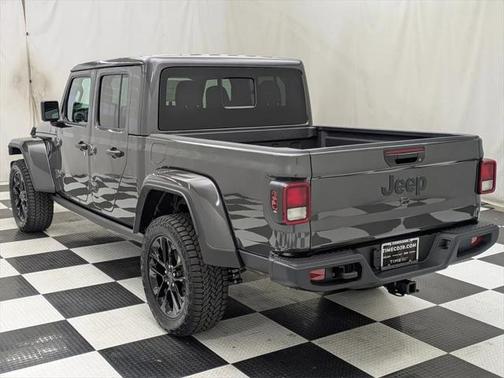 2025 Jeep Gladiator Nighthawk