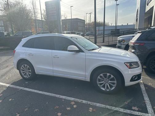 2015 Audi Q5 2.0T Premium