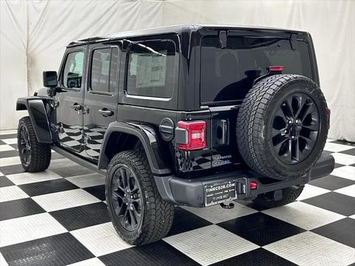 2025 Jeep Wrangler 4xe Sahara