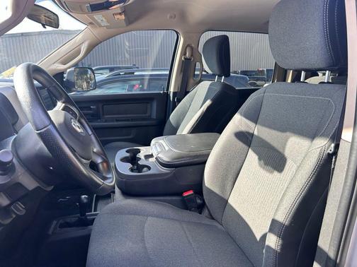 Bright White Clearcoat 2020 RAM 2500 Tradesman Crew Cab 4x4 6'4' Box