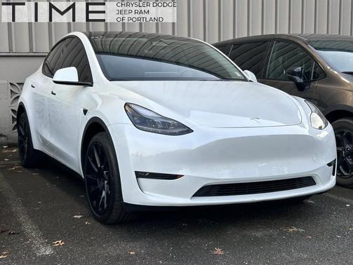 2024 Tesla Model Y Long Range Dual Motor All-Wheel Drive