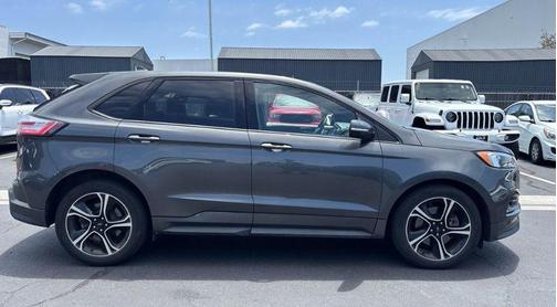Magnetic 2019 Ford Edge ST
