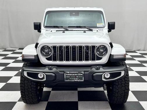 2025 Jeep Wrangler 4-Door Sahara 4x4
