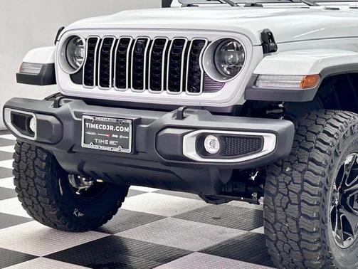 2025 Jeep Wrangler 4-Door Sahara 4x4