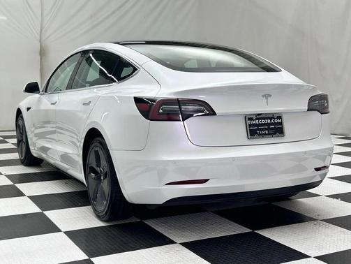 2020 Tesla Model 3 Standard Range Plus