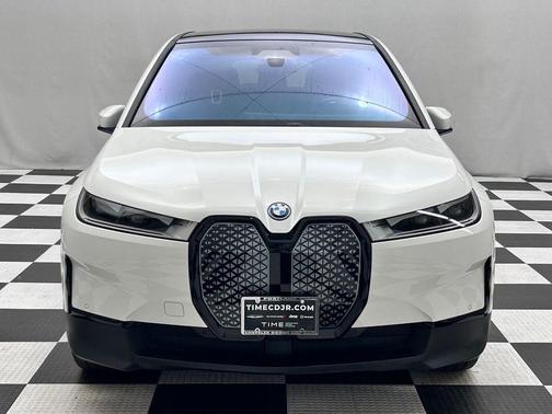 Alpine White 2024 BMW iX xDrive50