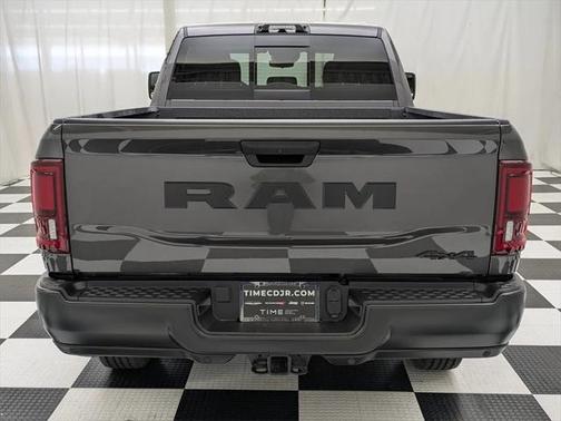 2025 RAM 2500 Tradesman Crew Cab 4x4 6'4' Box