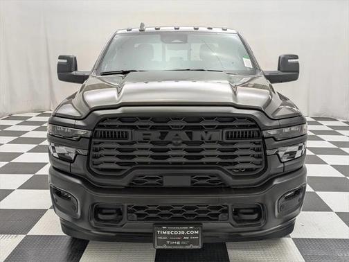 2025 RAM 2500 Tradesman Crew Cab 4x4 6'4' Box