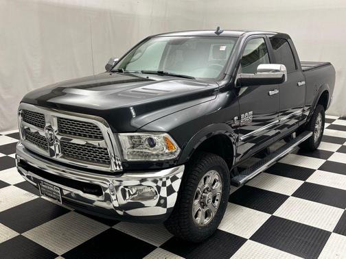 2017 RAM 2500 Laramie Crew Cab 4x4 6'4' Box