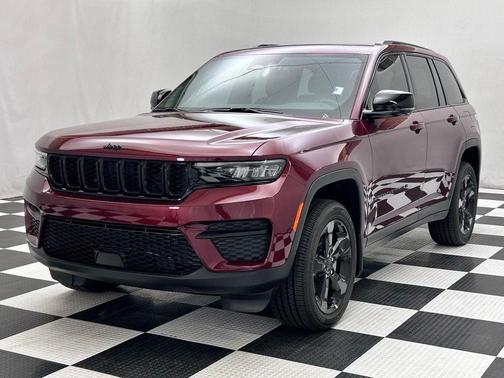 2025 Jeep Grand Cherokee Altitude