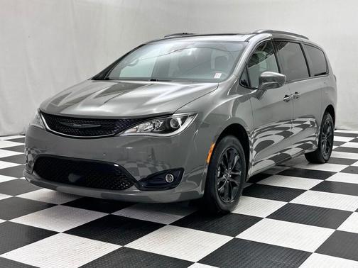 2020 Chrysler Pacifica L