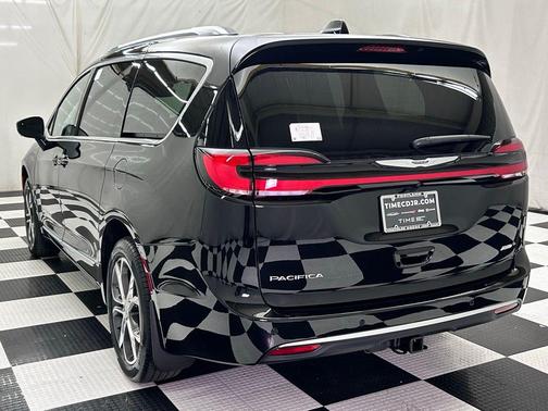2026 Chrysler Pacifica L