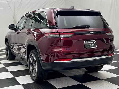 2022 Jeep Grand Cherokee 4xe Base